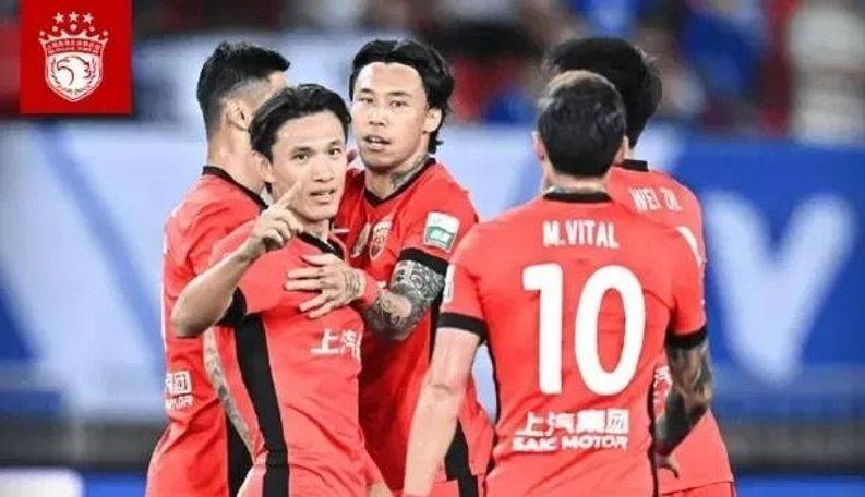 擂台之争！上港迎战富力，中超最新战况热切关注的简单介绍